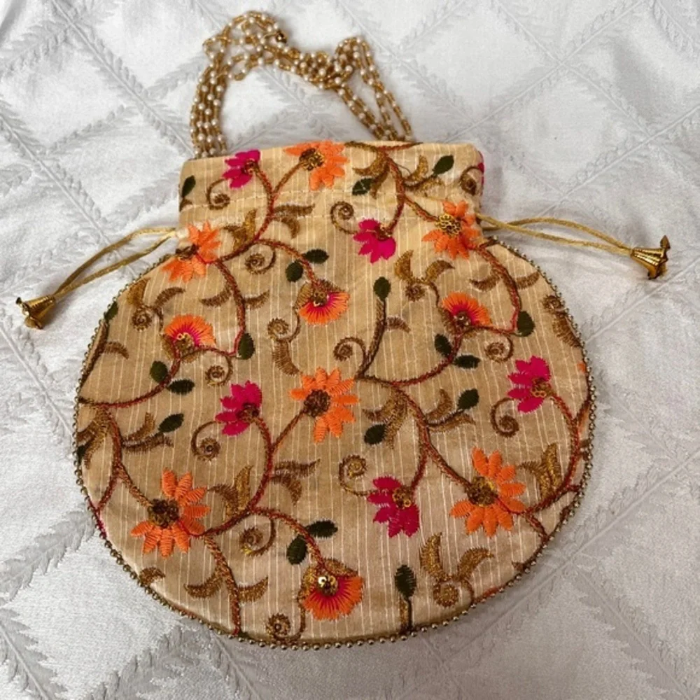 Embroidered Floral Women's Potli Bag